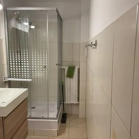 Lovely One Bedroom Next Mall Vitan Bukarest