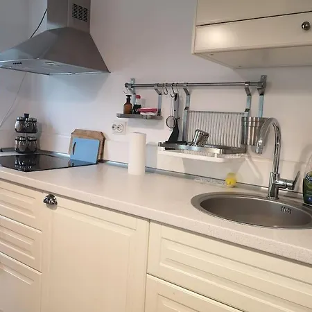 Lovely One Bedroom Next Mall Vitan Bucharest