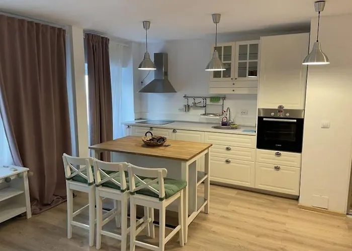 Lovely One Bedroom Next Mall Vitan Apartment *